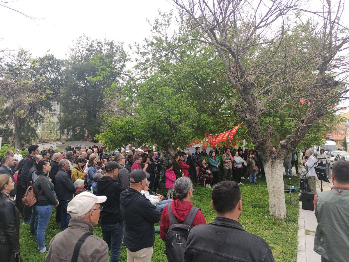 tkpninsesi's tweet photo. TKP Genel Sekreteri Kemal Okuyan ve MV adaylarımızla beraber Urla Yelaltı'nda büyük bir coşkuyla semt evimizi açtık.

Ülkemiz, geleceğimiz ve kendi yaşamımıza sahip çıkmak için #OylarTKPye 
#TKPGelirHerŞeyDeğişir 
#1oyErdoğanGitsinDiye1oyTKPye https://t.co/bXnePb3WiY