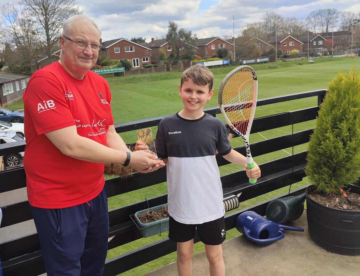 Well done to Euan Thomson who picked up the Bromley Challenger Boys U13 trophy today. #tecnifibrebre #salming