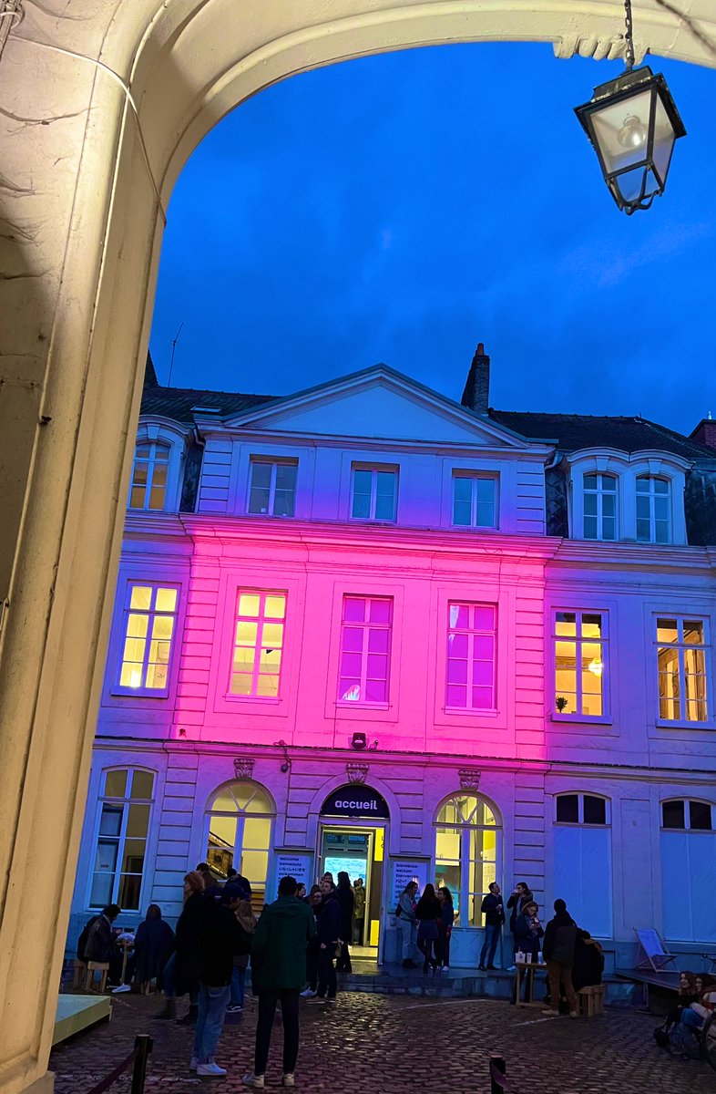 duhamel_vanessa's tweet image. « La #photographie dans toutes ses formes », c’est ce que promet la nouvelle programmation de l’Institut pour la photographie en invitant la scène contemporaine de l'#Eurorégion à présenter huit projets inédits, du tirage à la projection. Merci à sa directrice Anne Lacoste pour