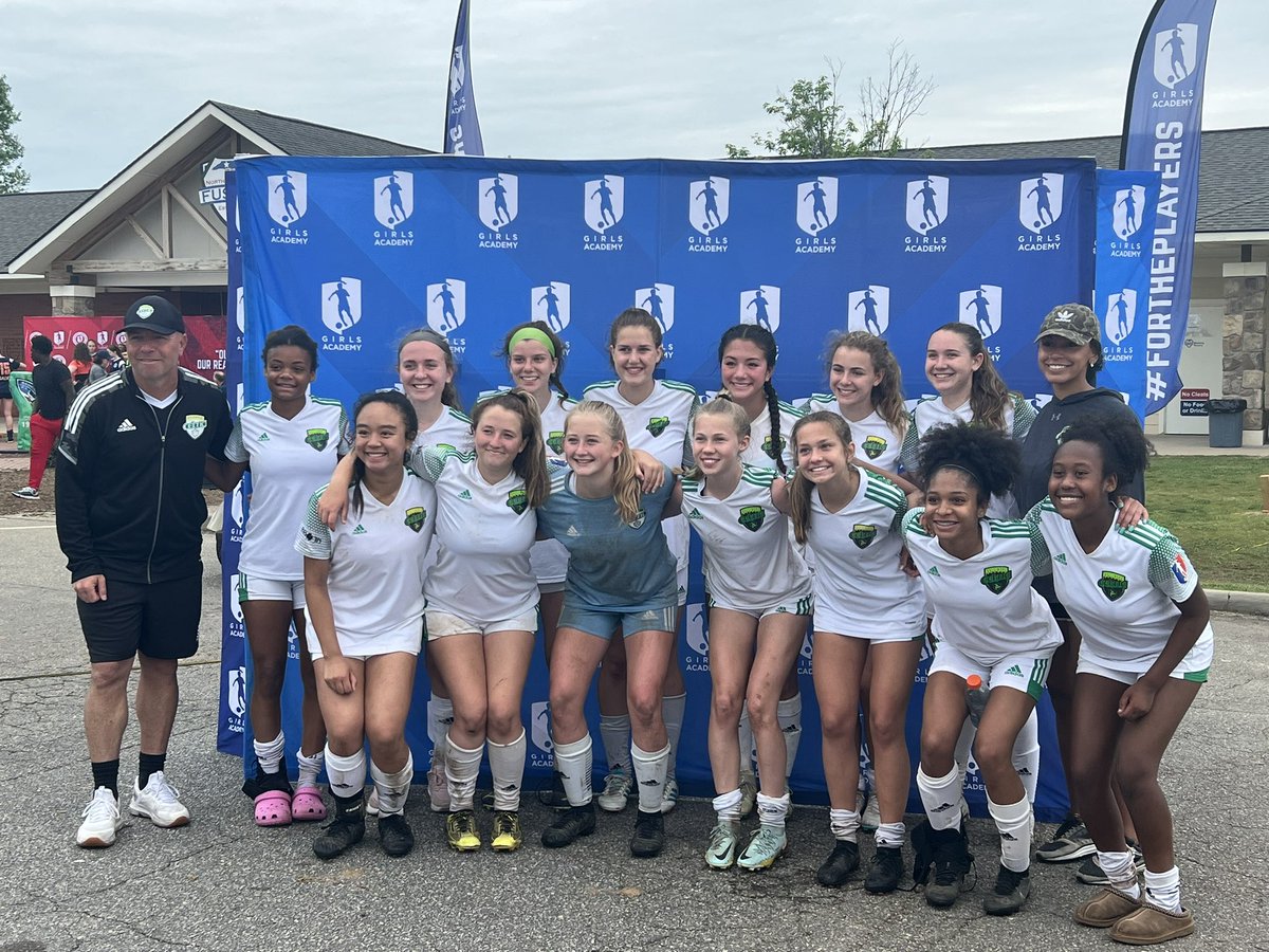 We ended the @GAcademyLeague Spring Showcase with a 2-1 W earlier this morning! Overall, we won 2 games and tied 1 game🍀⚽️⚪️🟢⚫️⚽️🍀 #RepCeltic #GASpring @BaltCeltic07GA @BaltNGSoccer @ImCollegeSoccer @ImYouthSoccer @TheSoccerWire