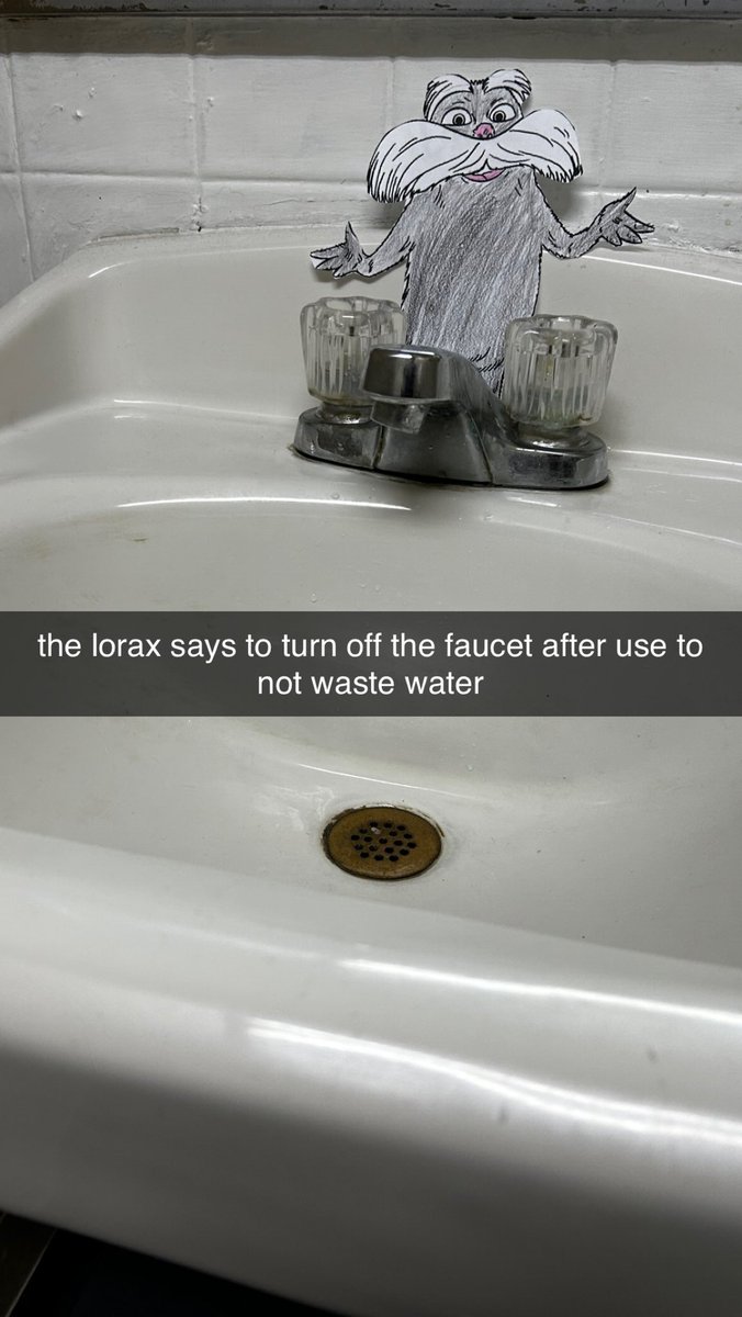 abentley_06's tweet photo. #flatlorax #scottbio #earthday2023 https://t.co/lmN4SbQeQs