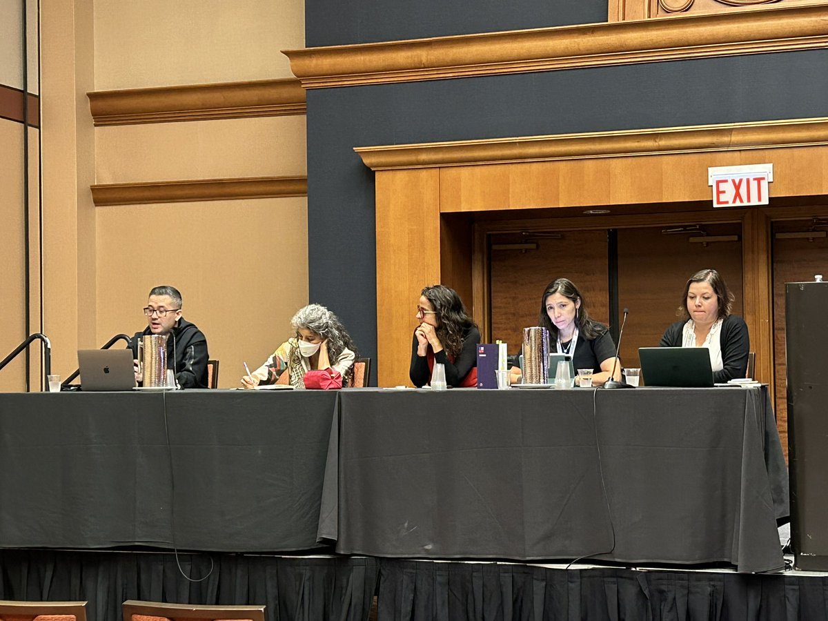 sanchezloza's tweet photo. Happening now! Constitution as curriculum and public pedagogy. @AndreaLira2 @Jairo_I_Funez @analuisa_mg @roxanachiappa @CarolinaMunozR @ElisaLoncon @decolonial_sig #AERA2023 https://t.co/yGMVo9Jwjb