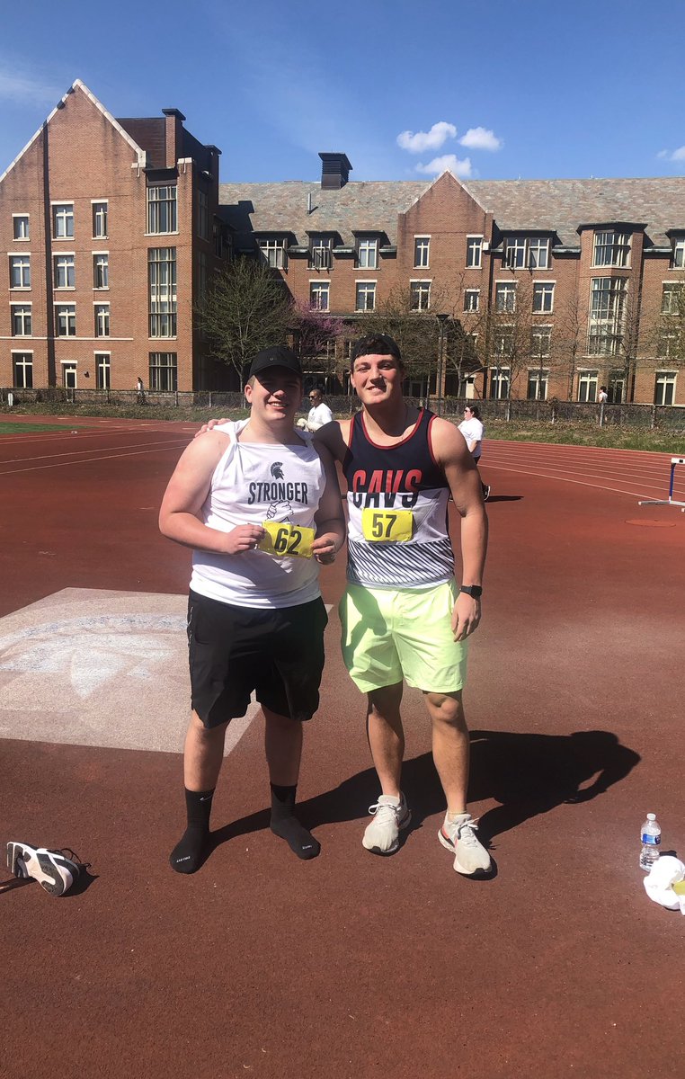 Big weekend for the Spartans!

This morning, first-years Sean Reilly and Zak Dalton raced in the third annual CWRU Stronger Together 5K, a run which aims to unite campus and support marginalized groups. They were supported by some fellow Spartans who volunteered at the event.
