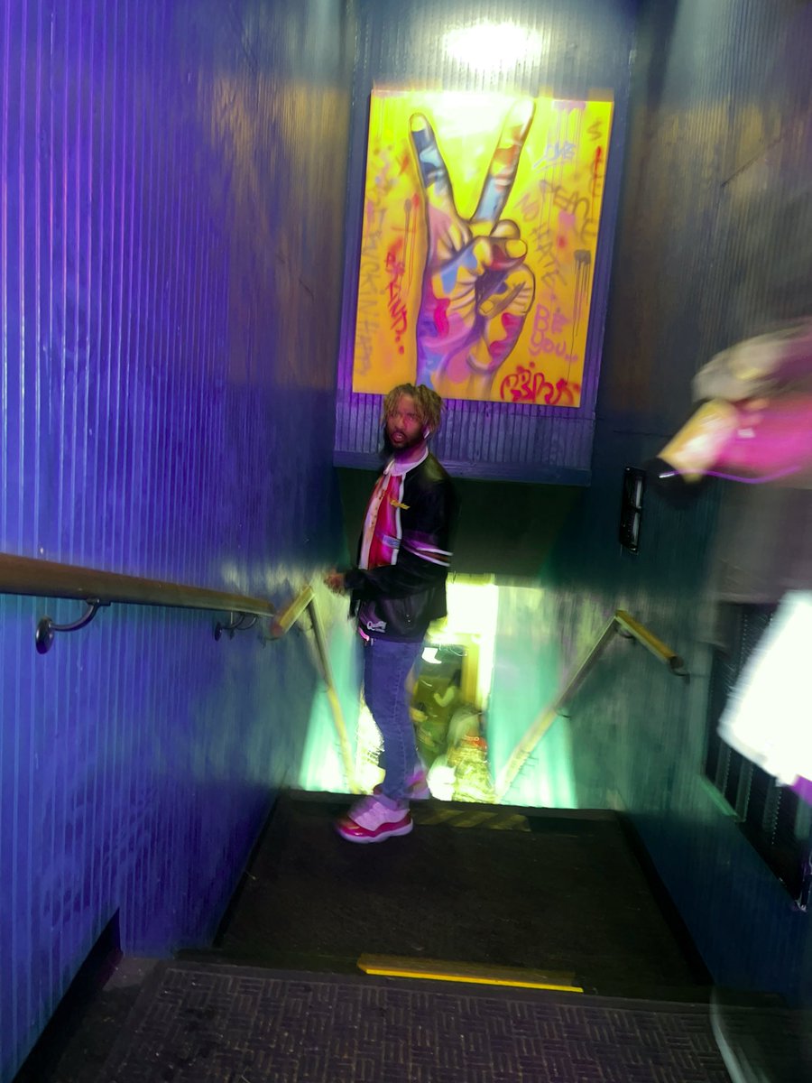 KingDill23's tweet photo. Never to fucked up to pose for a photo 😎🤩 https://t.co/er6iEuaWhv