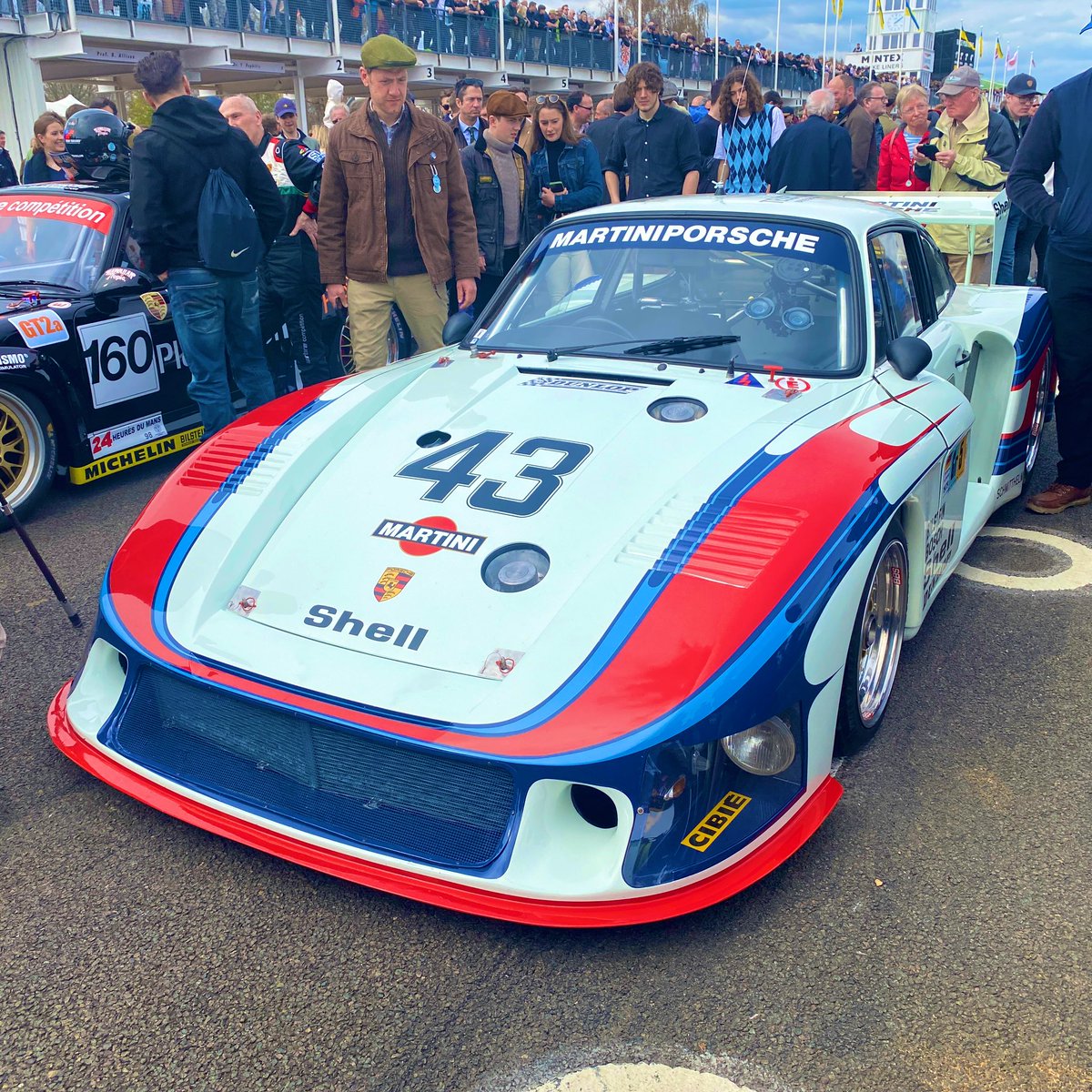 fast_upp's tweet photo. Porsche 911 grid walk #mm80 https://t.co/jGx5jFASAD