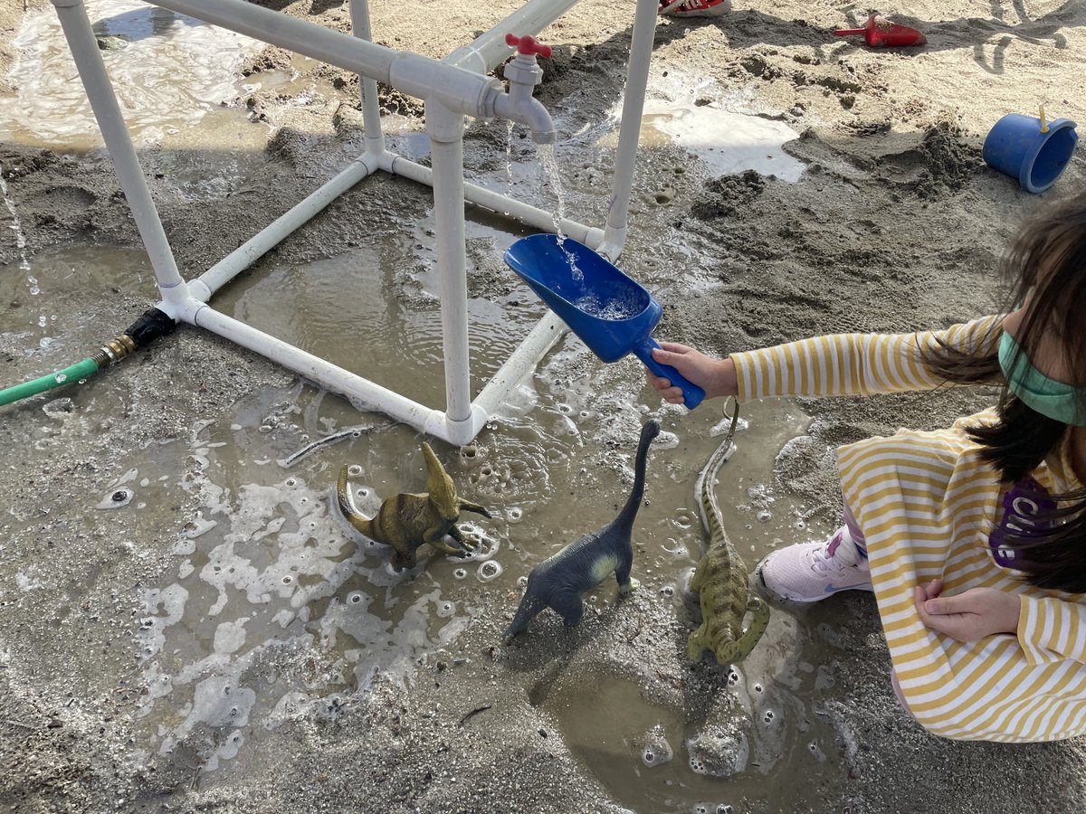 PreSchoolFamily's tweet photo. "We are the dinosaurs. Marching, marching. We are the dinosaurs, what do you think of that?" Laurie Berkner #dinosaurstomp https://t.co/Q7gZxjgAuA