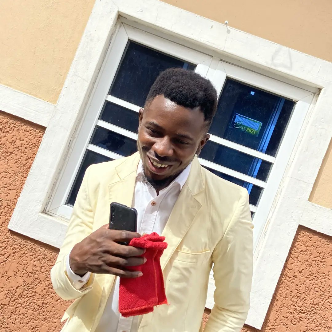 AkpaTimothy's tweet photo. Faith still work wonders today.
Na our mama buy our clothes
Sunday out filled.
Say my name.
#mcakpajnr
#madceo https://t.co/eGSPyQX5Rb