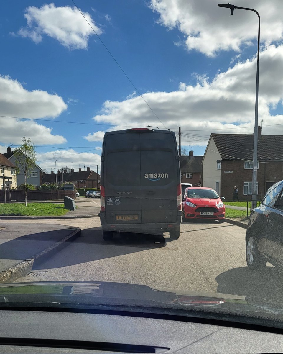 Lee Gale tweet media