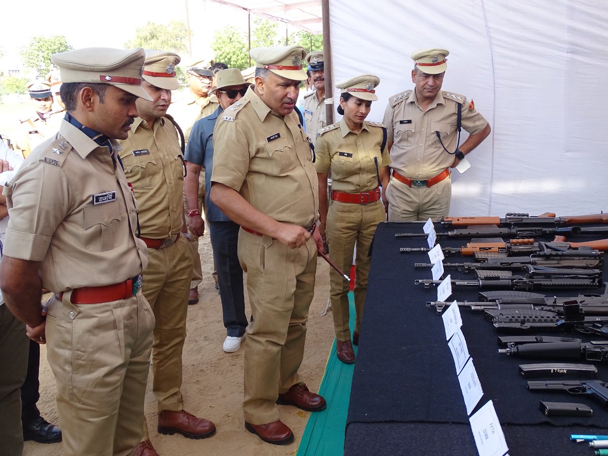 Rajarshi_IPS's tweet photo. राजस्थान पुलिस दिवस की हार्दिक शुभकामनाये। https://t.co/YymGNrzdSP