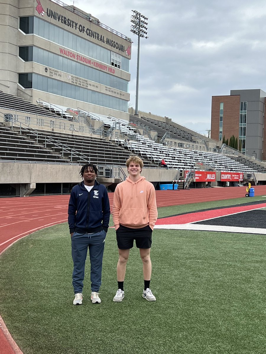 Had a great time at @UCMMULES Junior day! thanks for having me. <a href="/JonesgGreg/">Greg Jones, CSCS</a> <a href="/H_HAWK/">Hayden Hawk</a> <a href="/JoshLamberson/">Coach Lambo</a> <a href="/CoachJBane/">Justin Bane</a>