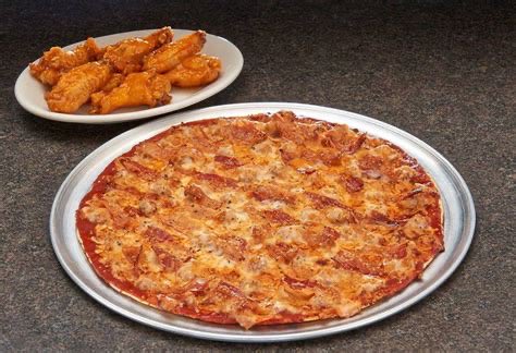 RuoccoJennifer's tweet photo. @KaiShappley @jack_turban Toasted ravioli, thin crust pizza cut into squares, and gooey butter cake. https://t.co/5nxvlkTPXK