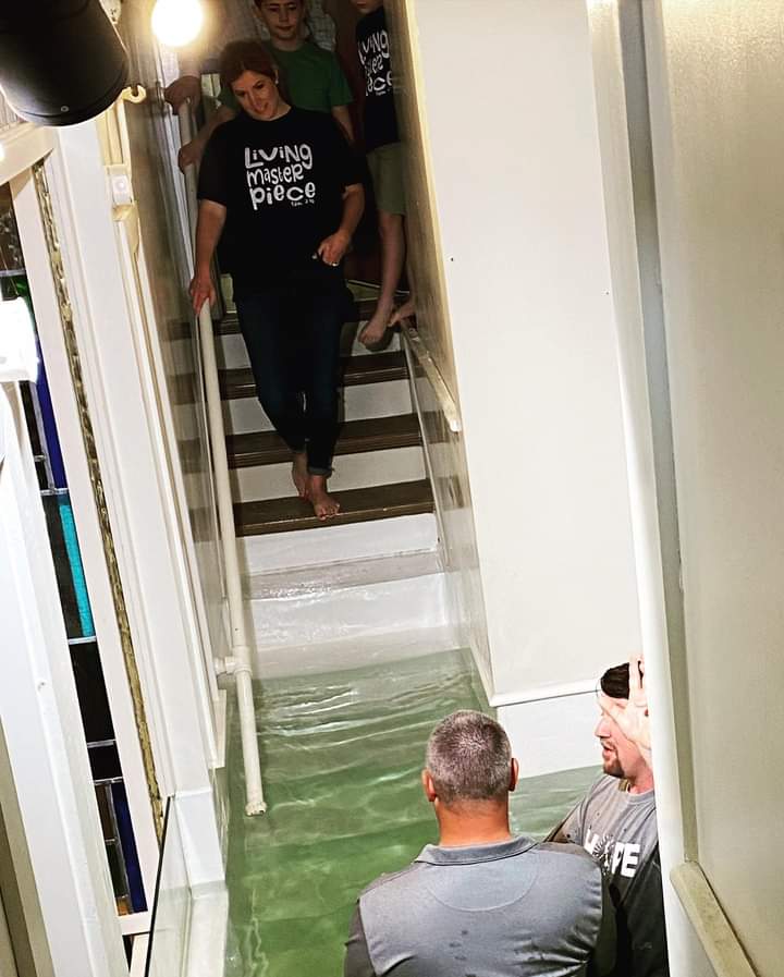 iGregSimmons's tweet photo. Thankful for the movement of the Holy Spirt at #firstHoustonMS The last 3 weeks have been incredible to witness. Thankful we can  #fillthetank with other @MSBaptists and @NAMB_SBC https://t.co/D0F4stSSKq