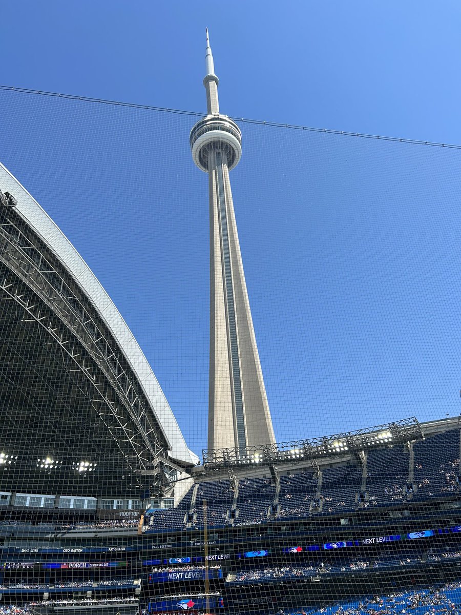 biggles14's tweet photo. Another beautiful day for blue jays baseball #openroof https://t.co/S9ZyiXO04g