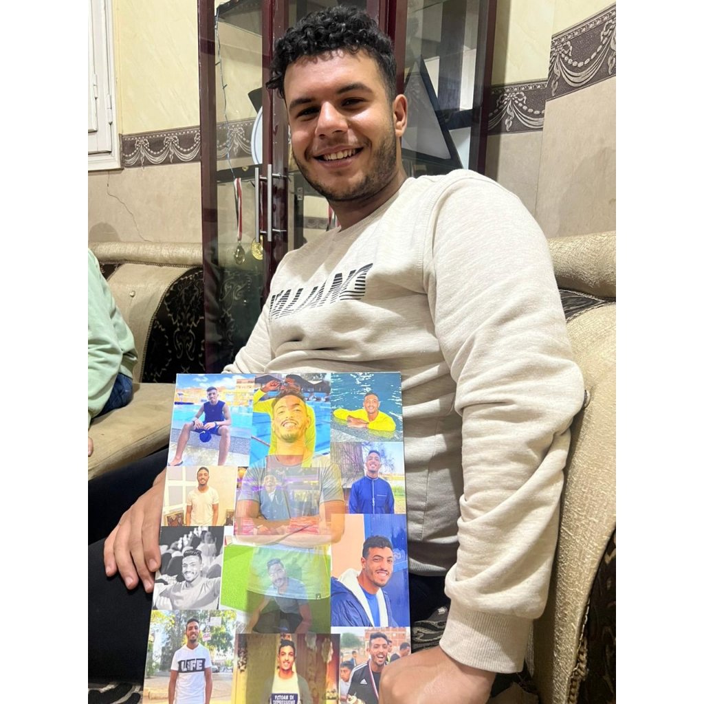 "لا وجع كفقد روح لن تراها مهما بكيت" 😢
رحم الله أرواحاً فارقتنا 
وتركت  لنا في القلب حنيناً لا يفارقنا..
اللهم  ارحم تلك الانفس الطيبة 
التي فارقت الدنيا وانتقلت إلى جوارك..
رحم الله أرواحاً لا تعوض ولا تأتي مثلها أبداً
رحم الله أرواحاً فارقتنا ولكن لم تفارقنا أبداً💔