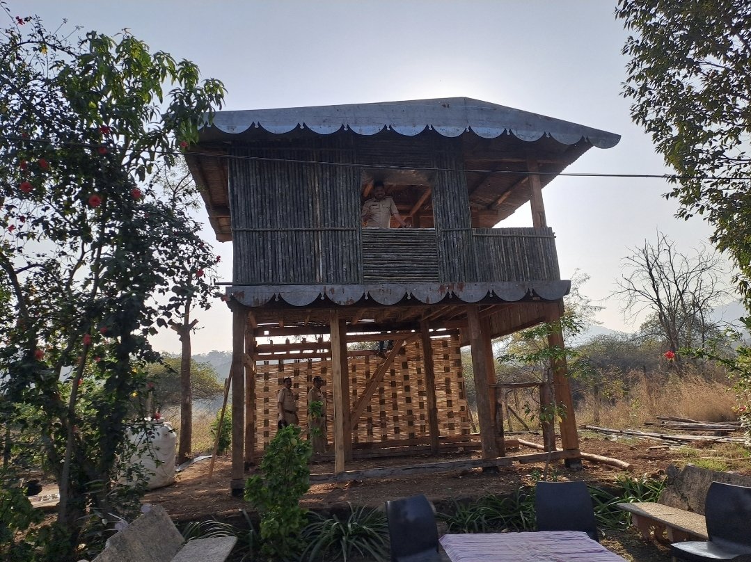 jayotibanerjee's tweet photo. Remember this under construction structure?
Our latest #ForestProtectionCamp inspired from Korku Bamboo Works.
The interiors have Sitout, modern washrooms,even false ceilings..
#MelghatTigerReserve preserving Wildlife &amp; Forests along with #KorkuHeritage of Melghat landscape too https://t.co/1YHCG0vxQe