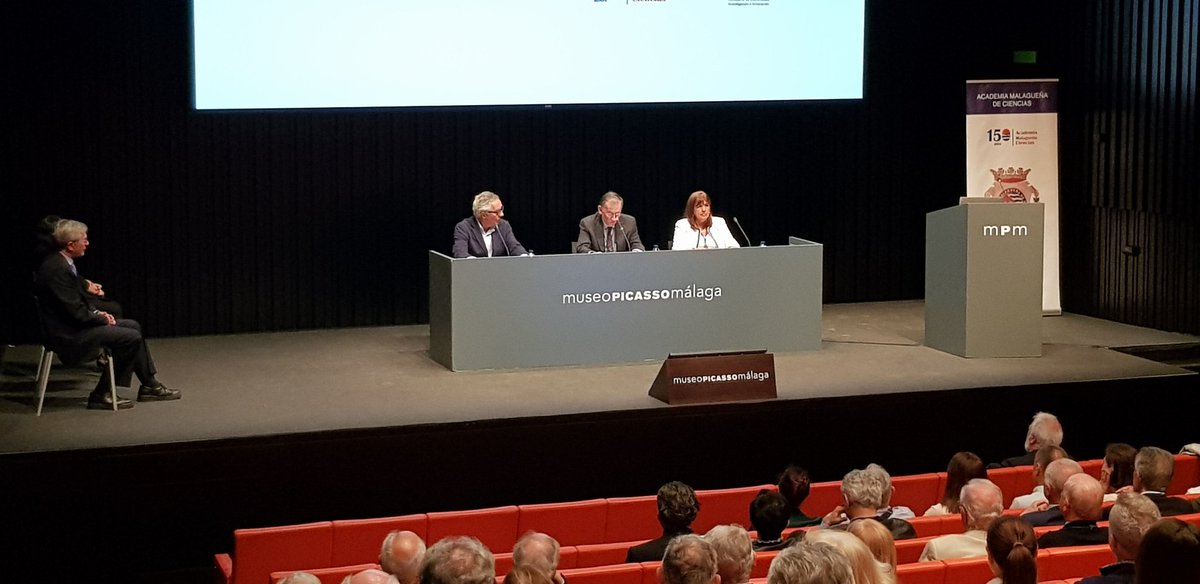 Nuestro profundo agradecimiento al <a href="/mPICASSOm/">Museo Picasso Málaga</a> y a su director José Lebrero y personal por la magnífica acogida al acto académico de ingreso de Mercedes Siles catedrática Álgebra <a href="/InfoUMA/">Universidad de Málaga</a> como Académica de Número con su discurso Picasso y las Matemáticas: Un encuentro nada trivial