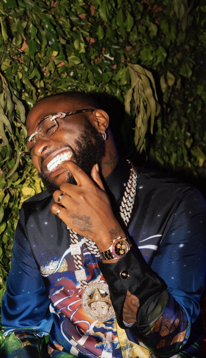 MartellPapi's tweet photo. Try a diamond encrusted teeth like Davido https://t.co/iqy1CHOEXB