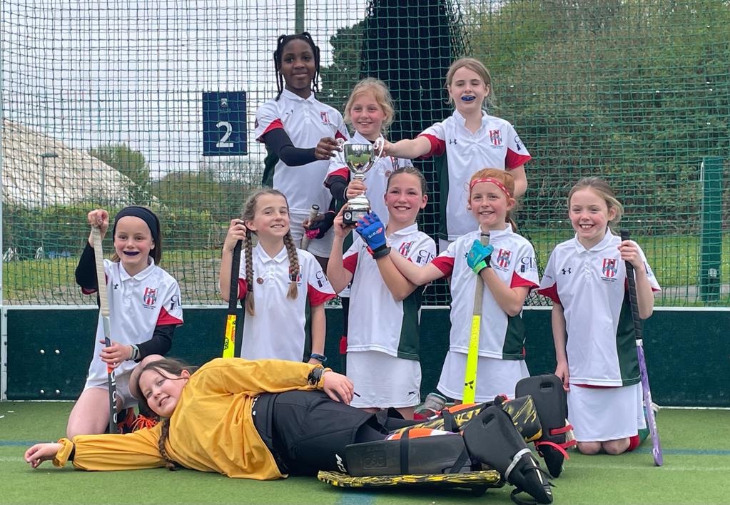 Westbury & UB HC (@westburyhockey) on Twitter photo REGIONAL CHAMPIONS! 🏆
Our Under-10 girls put in an incredible set of performances, beating <a href="/SheptonMalletHC/">Shepton Mallet HC</a> 2-0 in the semis and <a href="/TBBHockey/">Team Bath Buccaneers</a> 2-0 in the final! Thank you to <a href="/HockeyWestUK/">West Hockey</a> for organising, and to all coaches, umpires and parents for supporting! 💚❤️
#U10Regionals REGIONAL CHAMPIONS! 🏆
Our Under-10 girls put in an incredible set of performances, beating <a href="/SheptonMalletHC/">Shepton Mallet HC</a> 2-0 in the semis and <a href="/TBBHockey/">Team Bath Buccaneers</a> 2-0 in the final! Thank you to <a href="/HockeyWestUK/">West Hockey</a> for organising, and to all coaches, umpires and parents for supporting! 💚❤️
#U10Regionals