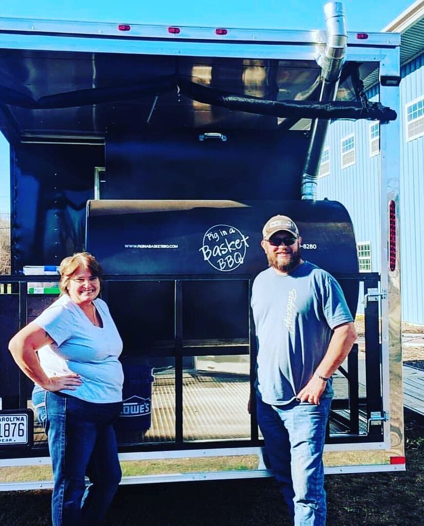 SidewaysFarm's tweet photo. They’re baaaaaack!! Visit us on this beautiful Sunday for great beer, incredible @piginabasketbbq and perfect weather ⛅️ 🌞 open until 6pm https://t.co/lDdbUuGfQU https://t.co/JMflKRG11U