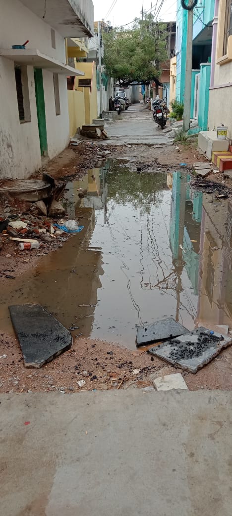 AbdulRa28240716's tweet image. These CC Road work has been pending from more than 5 months &amp;amp; also two drainage manholes also got damaged long back.There was no sanction for these road But Contractor have damaged the road &amp;amp; common people are facing issue.Please resolve these issue @GHMCOnline