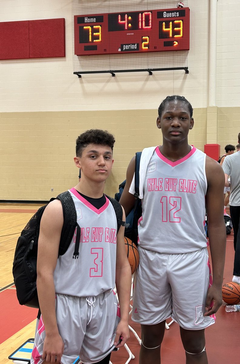 Bishop Chatard Boys Basketball (@bctrojanbb) on Twitter photo Love being in the gym on a Sunday & seeing some of our guys competing at a high level! Good win for Cash Moore & Robert Stewart playing with β¦<a href="/kyleguyelite/">Kyle Guy Elite</a>β© π€ Love being in the gym on a Sunday & seeing some of our guys competing at a high level! Good win for Cash Moore & Robert Stewart playing with β¦<a href="/kyleguyelite/">Kyle Guy Elite</a>β© π€