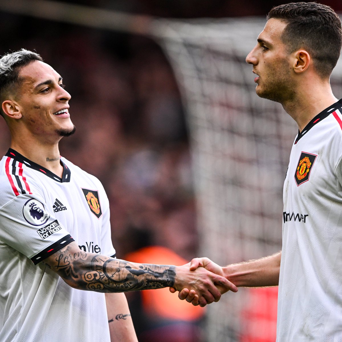 brfootball's tweet photo. Manchester United beat Forest 2-0 to move into third.

They’re now six points clear of fifth-place Spurs with a game in hand 📈 https://t.co/cLlFu3pAaz