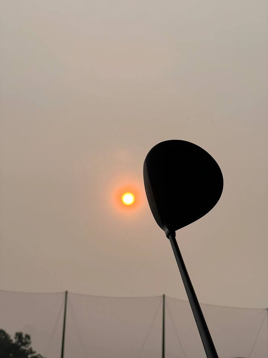 asdnasodn's tweet photo. Even God has to practice his putting. https://t.co/HbaRVpDkTR