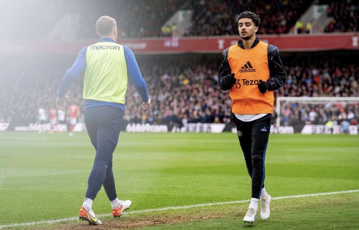 IraqFootballPod's tweet photo. ๐ฎ๐ถ Zidane Iqbal warming up for Manchester United today.
Our time will come.. ๐คฒ https://t.co/FFnI7oYD0A