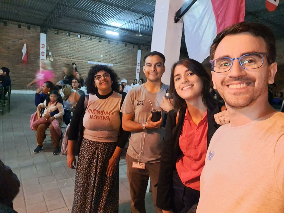 JRMODESOCtes's tweet photo. REUNIÓN DE REFERENTES EN LA 11° SECCIÓN🇲🇨

Acompañamos a @gustavovaldesok en el acto de militantes y referentes de la UCR, diagramando actividades de cara a los comicios del 11 de Junio🗳

¡Trabajemos juntos por la Corrientes que queremos!❤️

#Ucr #JuventudRadical #Elecciones2023 https://t.co/mBHHDxVDcT