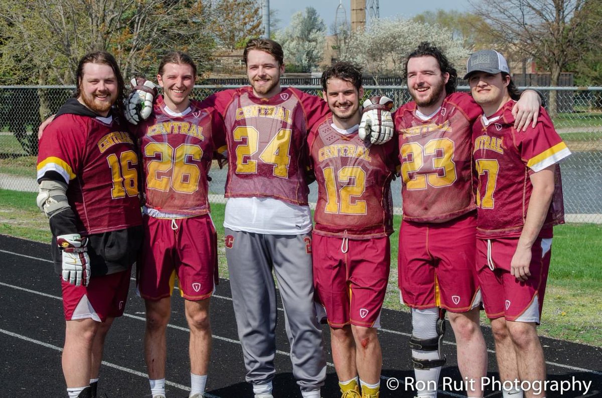 We finished our weekend trip to Chicago yesterday with a loss to Loyola Chicago and a Win against St. Xavier to win out on the weekend! We could not be more proud of this team for battling through adversity all season. Shout out to this special senior class! #FireUpChips