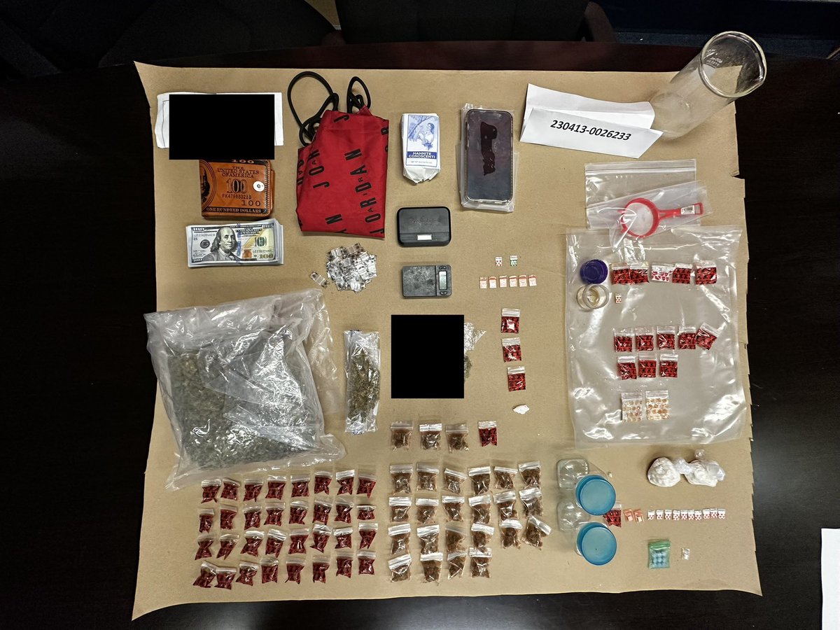 AAguilarMPD's tweet photo. This week, the @MiamiPD Narcotics Unit, with the assistance of SWAT &amp; PST, executed a search warrant which yielded 5 arrests for trafficking in fentanyl, cocaine, and marijuana. It’s this type of work which saves lives and enhances quality-of-life in our communities. https://t.co/Vnw4wfeWiN
