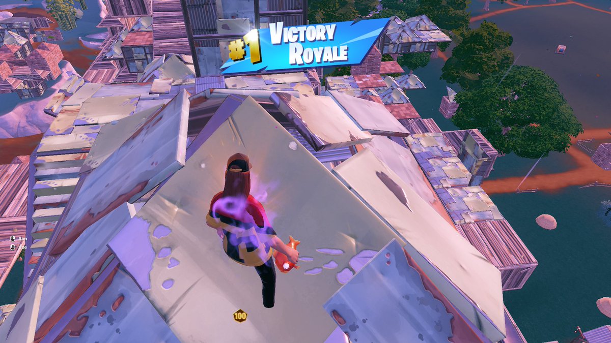 100$ <3