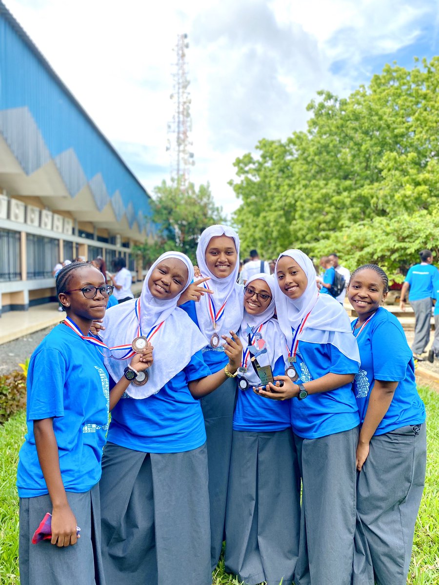 kemmie_mtagwaba's tweet photo. Congratulations to the winners of the Smartgirls in ICT program! 🎉👏🏼 It was amazing to see your hard work and creativity pay off. You are proof that youths can do anything in tech, and I'm excited to see you take on the world! 🌎💻 #smartgirlsinICT #womenintech #girlpower https://t.co/eO6dn2UyHt