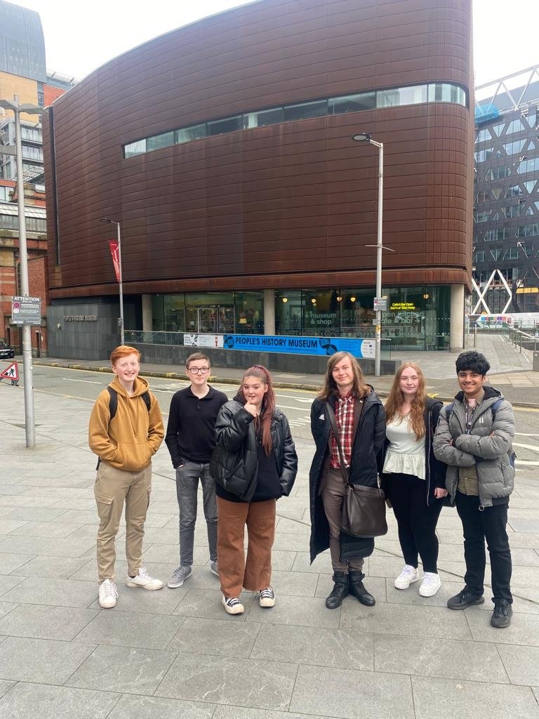andr3wsp8's tweet photo. Today, the YouthForia steering group met @PHMMcr to plan our upcoming residential for Youth Councils across the North West.

It'll be a youth-led festival of young people's ideas &amp; passions, celebrating all the virtues &amp; values of young people across our region! 🎉

#YOFOFest https://t.co/MdsXNMUO7G