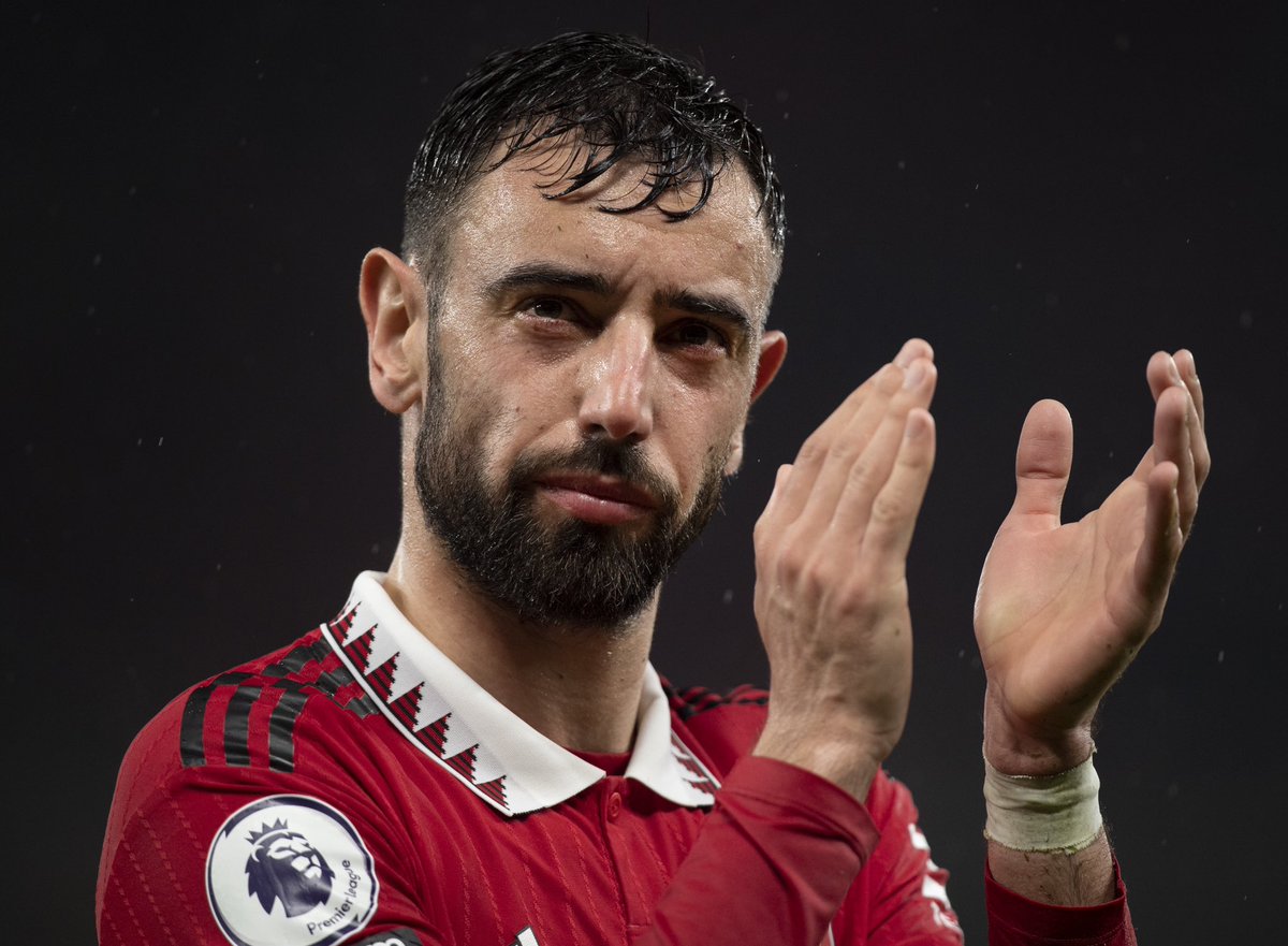 TurkTalksFC's tweet photo. 🪡🇵🇹 THREAD

Bruno Fernandes’ direct goal contributions in his first two seasons were astonishing AND SofaScore is far from the be all and end all of analysis…

But he’s without a doubt enjoying his best campaign at United.

The guy’s a joke of a footballer. https://t.co/C1tTwkBavJ