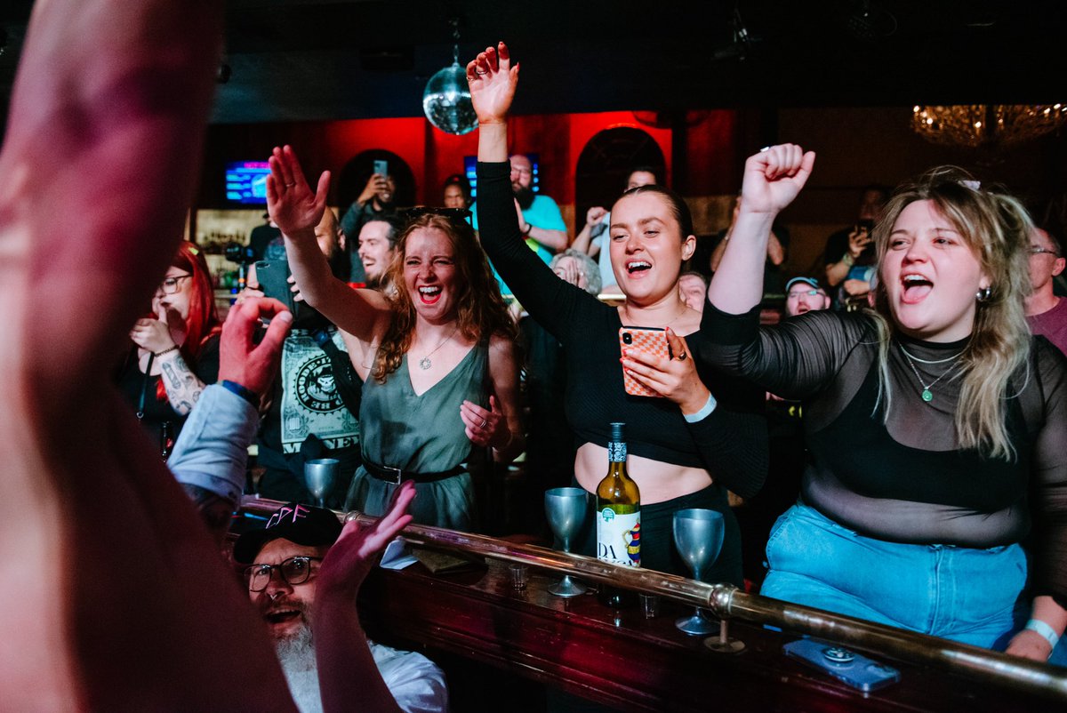 📣 Did you know that if you’re part of the #NHS, you can head over to our partners at <a href="/TicketsForGood/">Tickets for Good</a> to bag some glorious Riot Cabaret tickets on us!

🤝 It’s our way of saying thank you.

📸 @theheaddrop