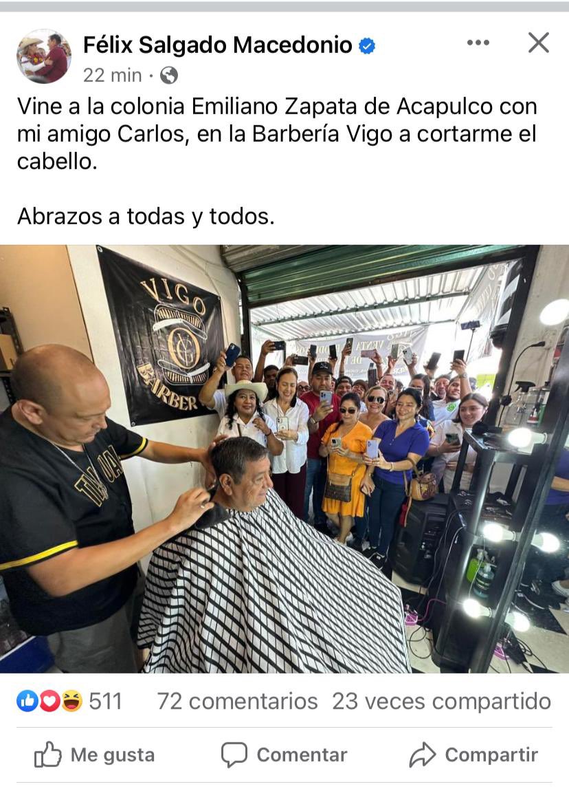 Perrodeawaloca's tweet photo. Mire, don @hdemauleon los espectáculos de mi pueblo. https://t.co/eGCRWveIVa