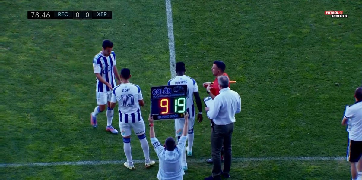 futboldirecto's tweet photo. #RecreXerezDFC | 78’ |0-0|
🔁 ¡Doble cambio en el @recreoficial!

🔺Entran Dopi y Mbaye.
🔻Salen Nacho Heras y Javi Ajenjo.

#GrupoIV #SegundaRFEF https://t.co/AkvAHbQffF
