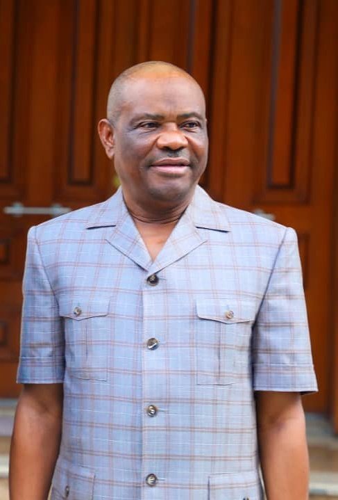 DukeOfOsun's tweet photo. Wike 0 - 1 Dino
Retweet for Wike   Like for Dino https://t.co/H3GfF5Kn1k