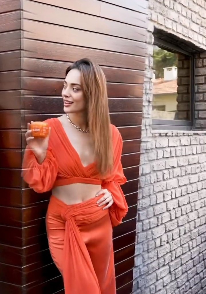 Turuncu Rabiası halis mi

#RabiaSoytürk ~ <a href="/rsoyyturk/">Rabia Soytürk</a> 🧡