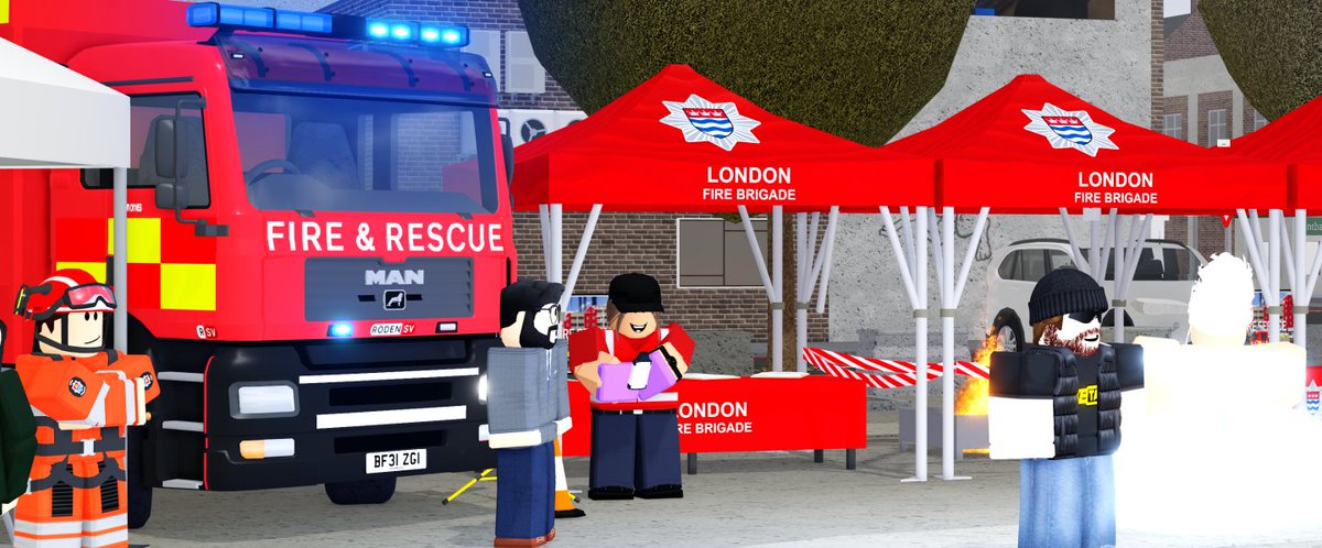 Earlier today, The London Fire Brigade held a recruitment stand at Wellesley Park Station.

Members of the public had a chance to ask our staff questions about our operations and see what sitting in our vehicles is like. 🚒