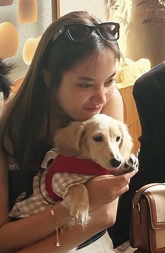 _saamp's tweet photo. Miren lo tierna que es arrugando su nariz, te amo mucho Freen😭😭 https://t.co/MfbDYaNwB7