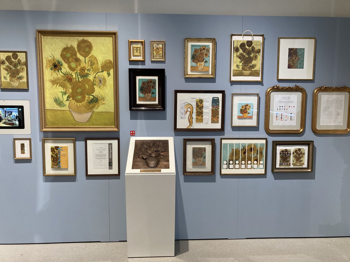 KlusikEckert's tweet photo. Die beste Ausstellungswand zum Thema #Rezeption und Reproduktion in der Kunst gibt es in einem Technikmuseum @DeutschesMuseum https://t.co/ZznQr83E0T