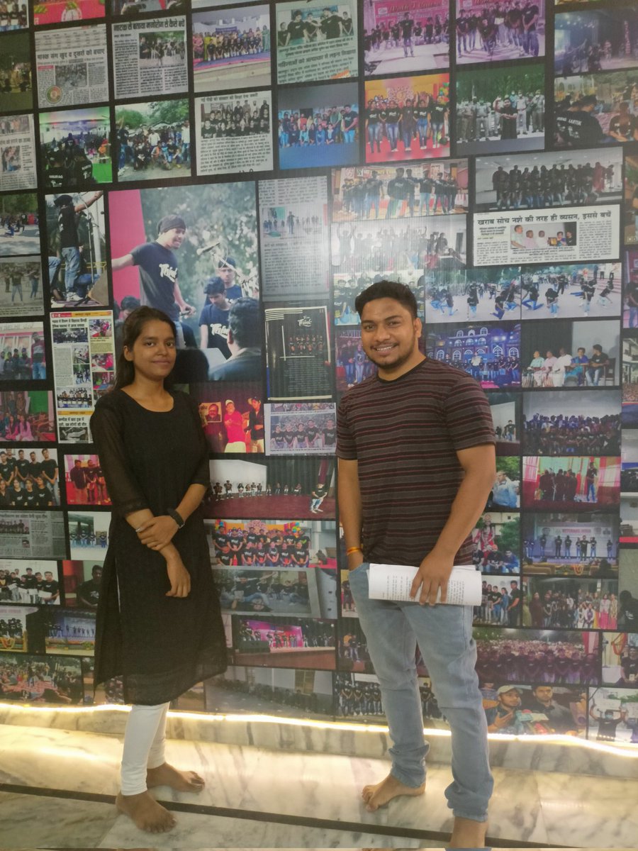 ContentJyoti's tweet image. आज कानपुर के @namandixit_ जी से मिलना हुआ, Naman Dixit (Actor) अपनी कला, नुक्कड़ नाटक, प्रेम ,रंगमंच से लोगों का दिल जीत लेते है, तालियों का शोर, मंच, लोगों का प्यार ही उनकी बड़ी ताकत हैं। 

@namandixit_ 
@jyotikushwaah

#Teamthink #think   #creativity