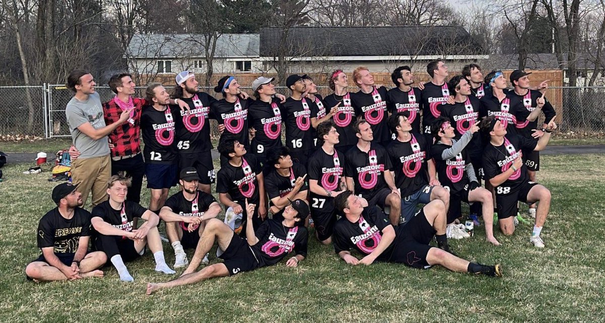 Your favorite D1 Ultimate team is going to regionals! 😎! Weather warning for  madison on the 29th and 30th, there’s a storm brewing 🌩️