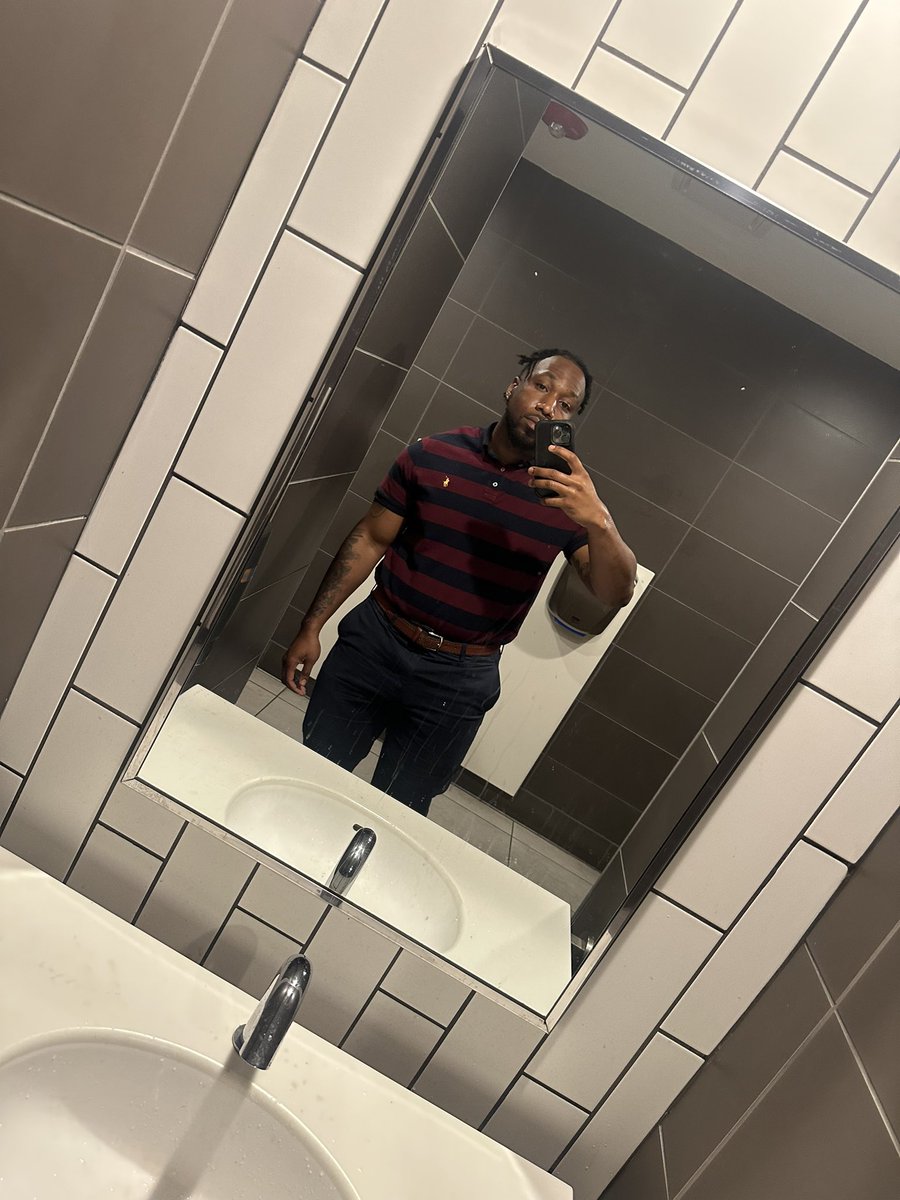 DariusThaGreat1's tweet photo. Been in church all weekend 🙌🏾 #LLMyPpl https://t.co/odCtGCPRfO