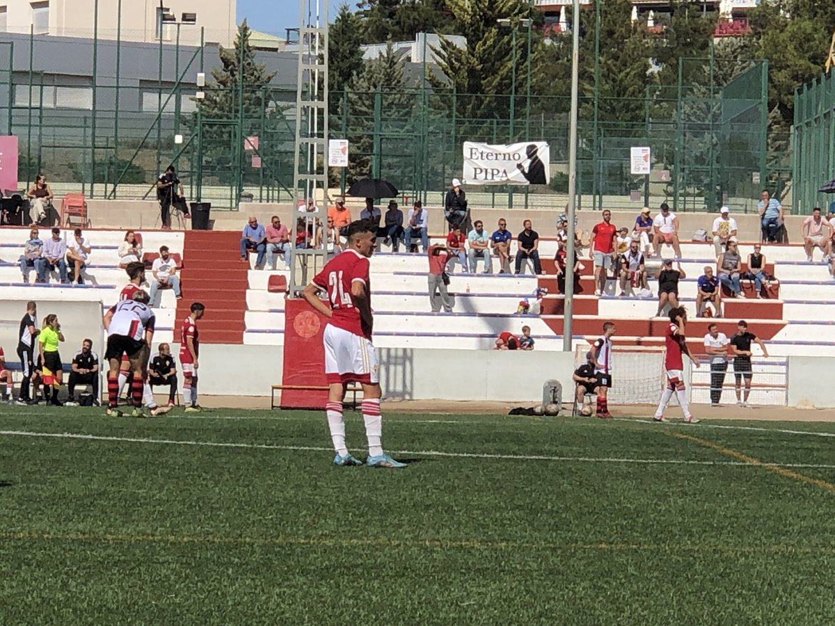 jmapeka's tweet photo. “Día de Fútbol y Familia, con resultados dispares. Homenaje a la #CanteraGrana ❤️🤍#Imperial, en su línea destapando talento, hoy turno de #Josepa. @777ToRaL_ convocado con primer equipo, y van 8”.  ¡ENHORABUENA! @DSanchezRodri @realmurciacfsad  #ADNRM @canofeijoo @Alenda14 https://t.co/SVmaueCNJ1