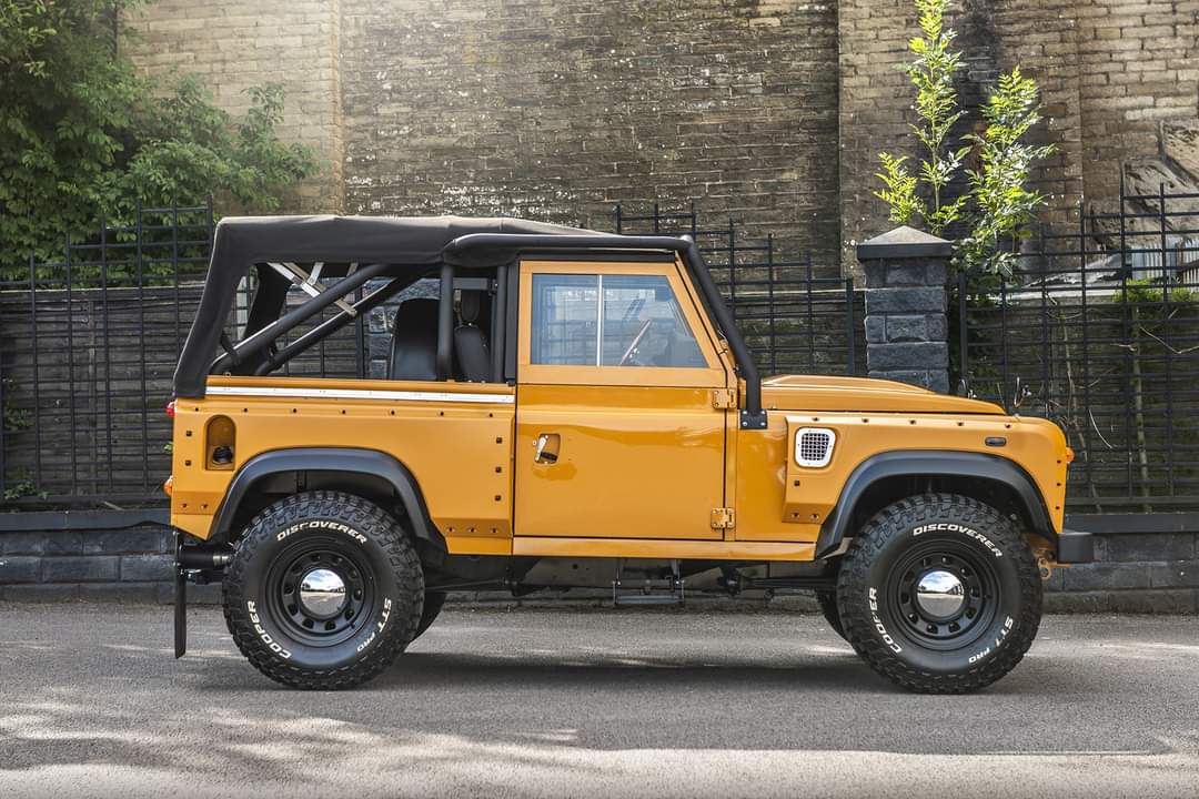 The Incredible Flying Huntsman Homage II by Chelsea Truck Company — A tribute to the legend that is the Defender II model. #ChelseaTruckCo #KahnDesign  #LandRoverDefender