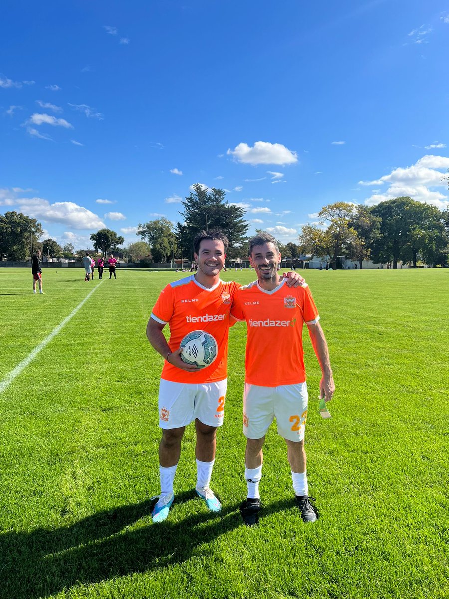 Buen comienzo de año! Se fue el primero en @ligauniversitariauy ganando 2-0 vs <a href="/arquitecturajrs/">Arquitectura Jrs.</a> . Partido muy trabado supimos encontrar el 1-0 mediante nuestro capitan <a href="/mpazvillafan/">Matías</a> . El equipo continuo en buen nivel y se liquidó el partido de la mano de @alvamacos. A seguir asi!