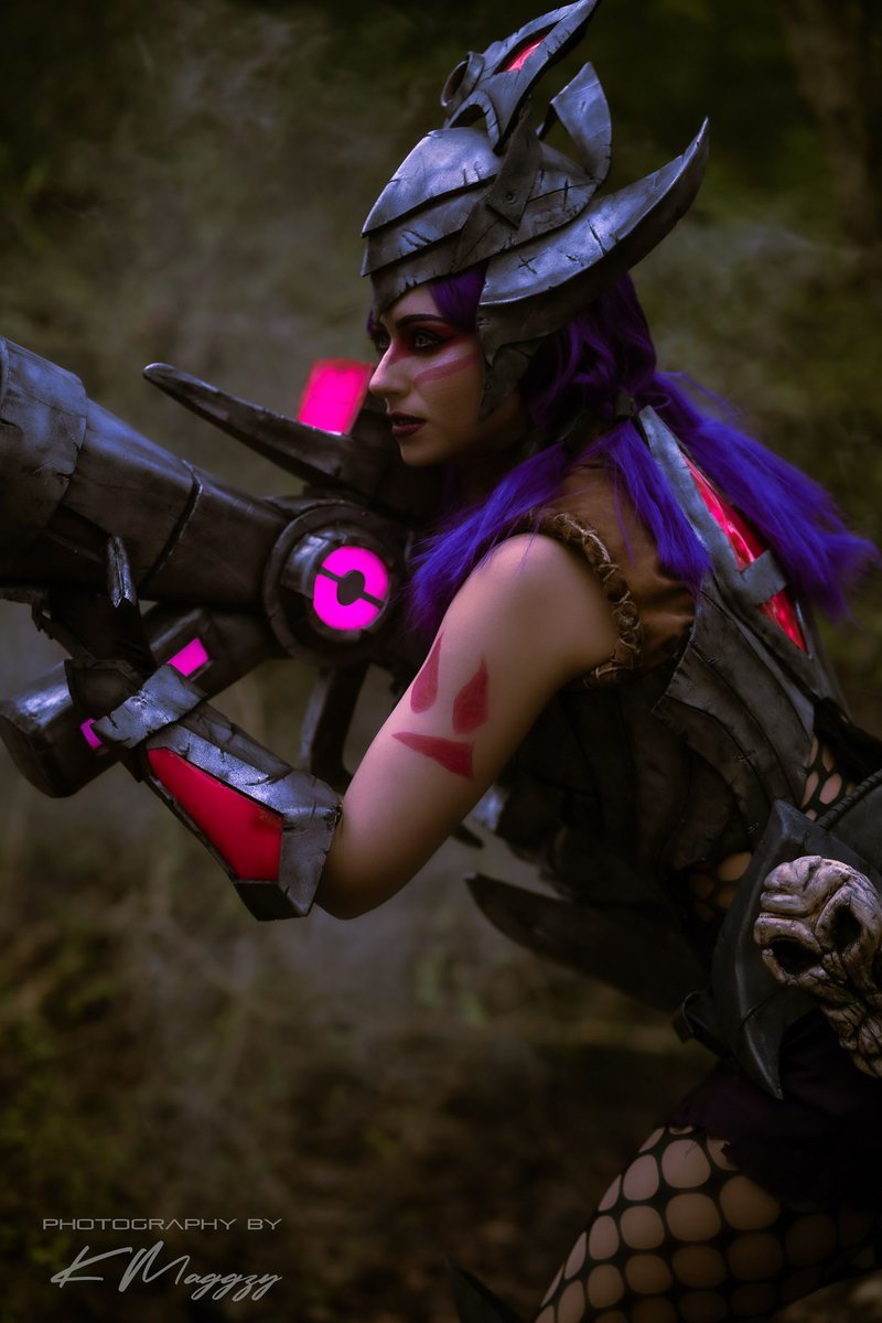 kmaggzy's tweet photo. I’m really happy that @KatyaFern allowed me to trek her through the mud and puddles to this spot for these photos @CosXpo
#cosplay #cosxpo #photography https://t.co/hflDnxzpre